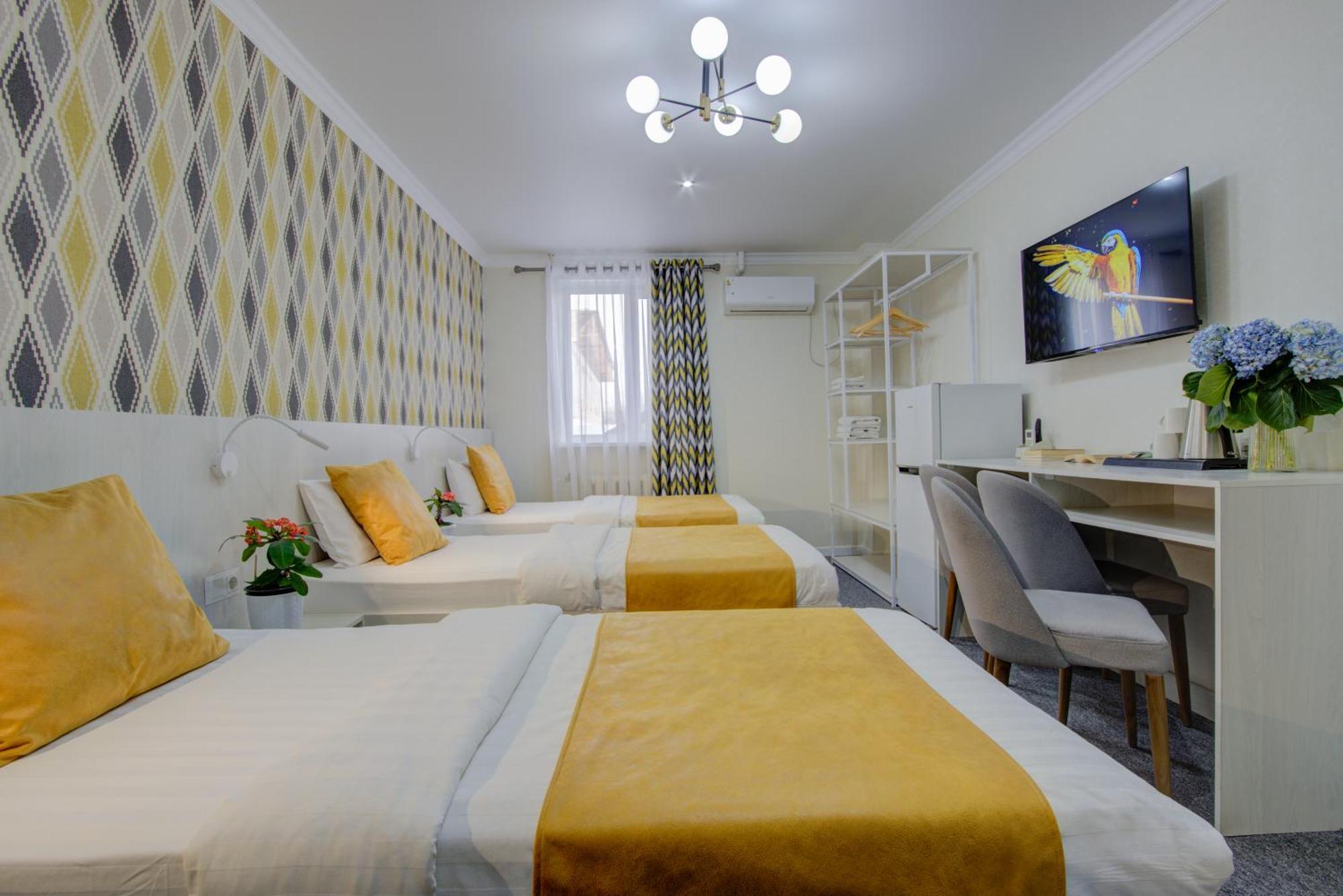 Viva Hotel بيشكيك المظهر الخارجي الصورة