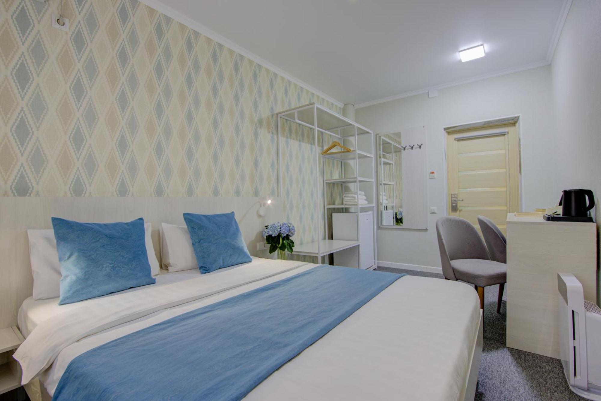 Viva Hotel بيشكيك المظهر الخارجي الصورة